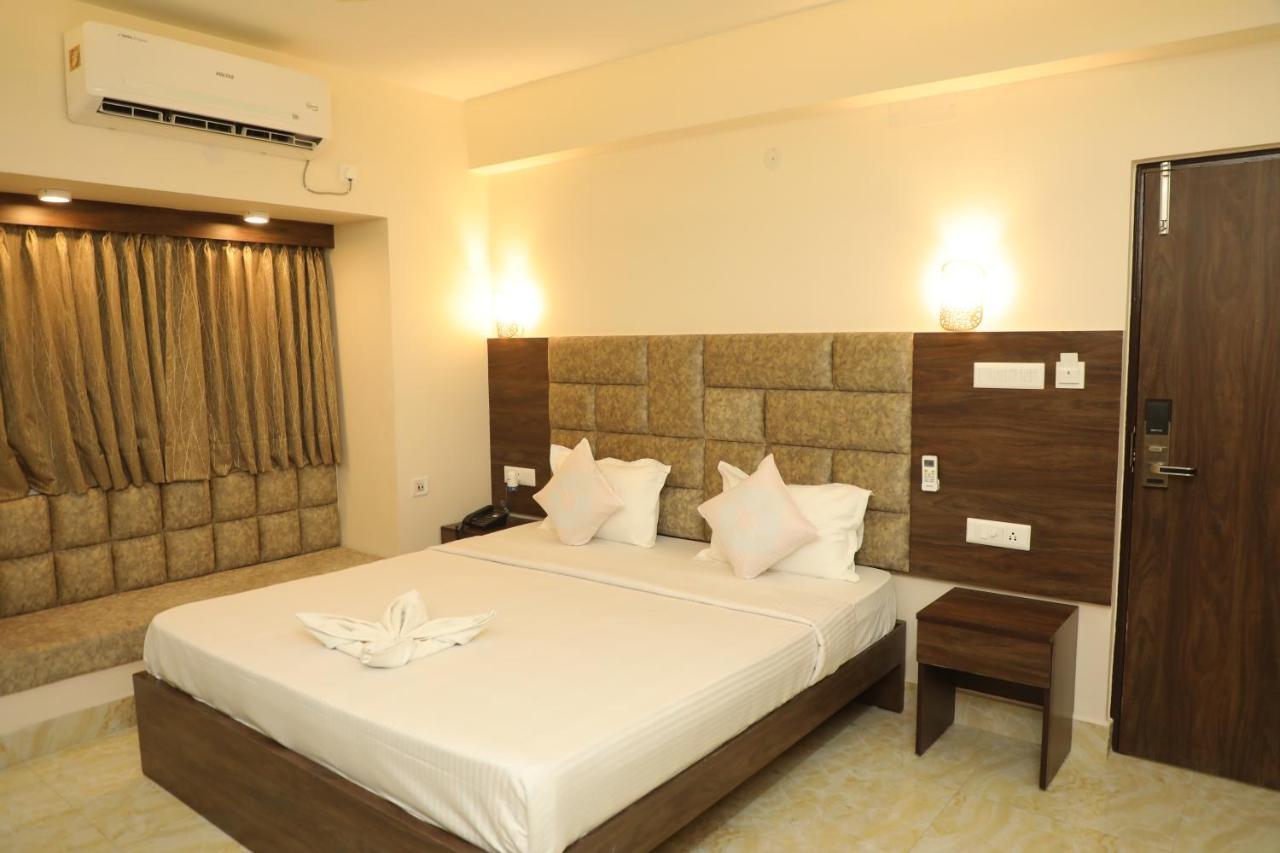 כלכותה Hotel Bandhan Residency מראה חיצוני תמונה