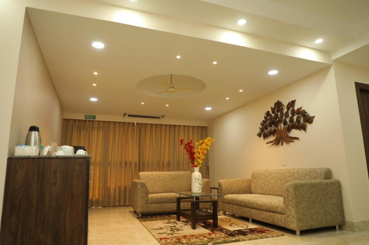 כלכותה Hotel Bandhan Residency מראה חיצוני תמונה